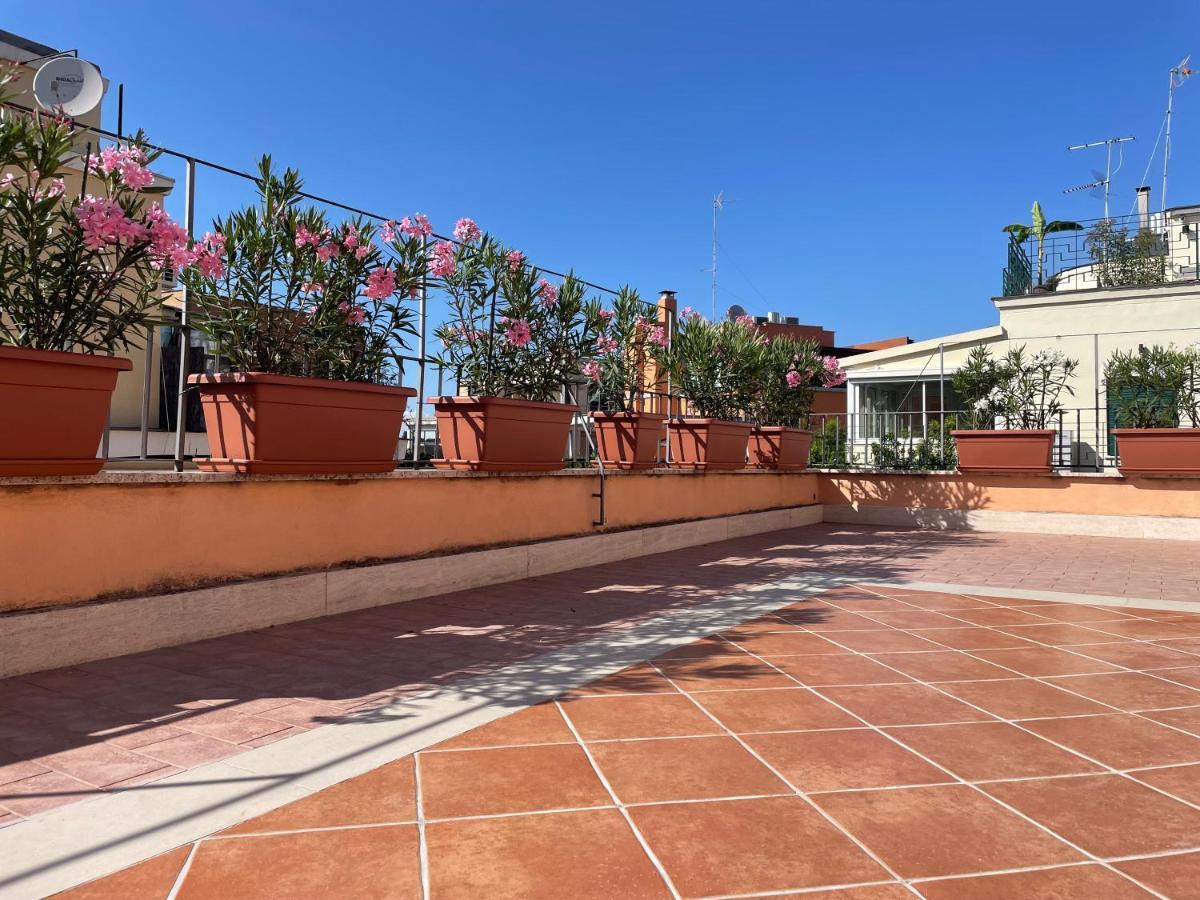 Little Aventino Bnb ローマ エクステリア 写真
